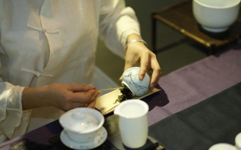 普洱润心，情意入深