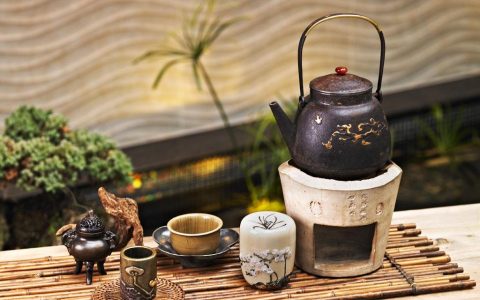 生活，理应像普洱一样！