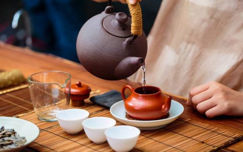 普洱生茶现已开启外挂模式，不选它就out了