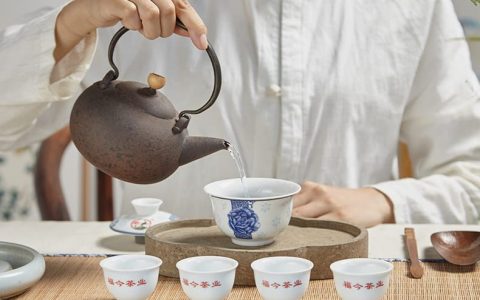 福今普洱茶的功效与健康益处