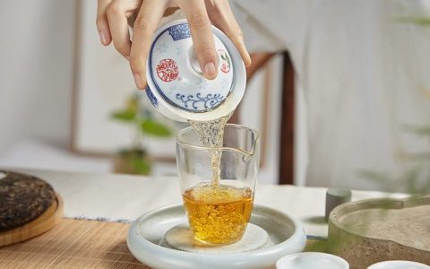 普洱茶的解毒功效：排除体内有害物质