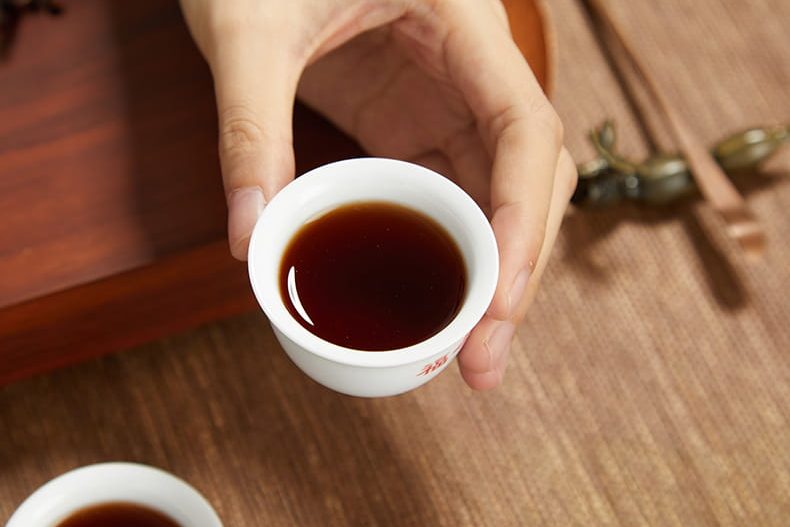 敬茶养生：福今普洱茶如何改善身体健康
